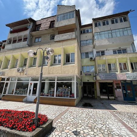 Apartament Centru Ramnicu Valcea Luaran gambar